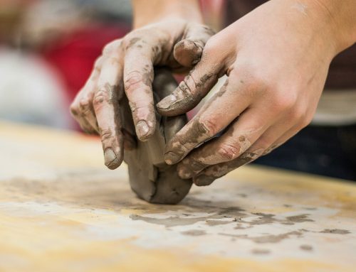 Vikend doživetje v spoznavanju Umetnosti Narave, 2. del: Pohod čez Svete gore in delavnica z glino